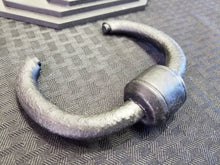 Load image into Gallery viewer, Skull Door Knocker