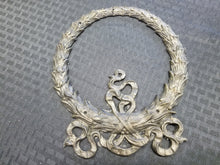 Load image into Gallery viewer, Leafy Decorative Emblem