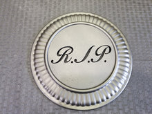 Load image into Gallery viewer, Large Round RIP Placard