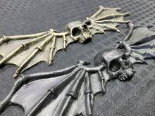 Load image into Gallery viewer, Skull and Wings ornament (resin)