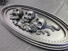 Load image into Gallery viewer, Skull  ornament (resin)